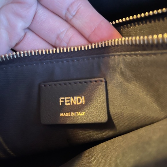 FENDI Authentic - Picture 4 of 5